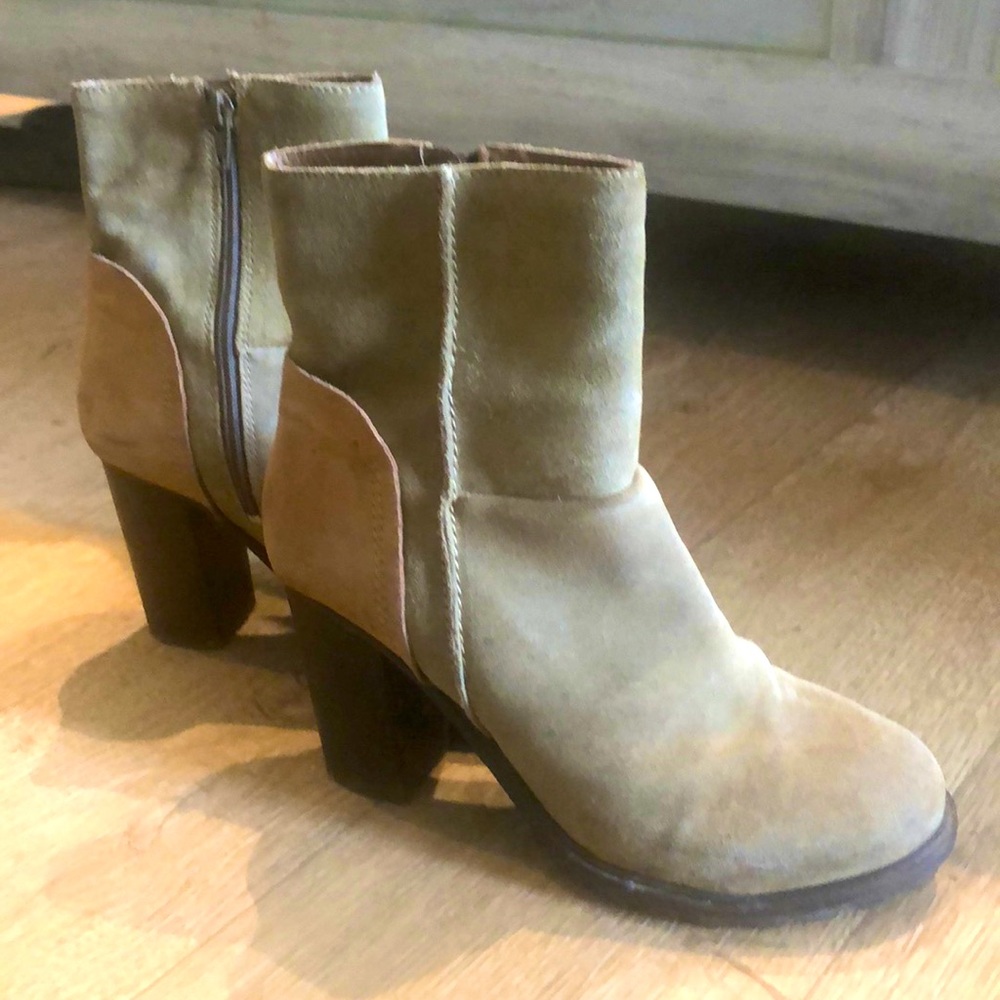Women’s Leather Booties (size 7)